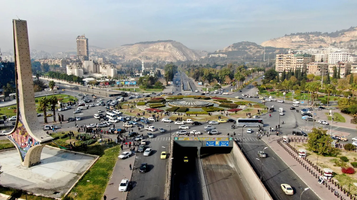 غارات إسرائيلية تستهدف مبنى القيادة العامة للأركان في دمشق