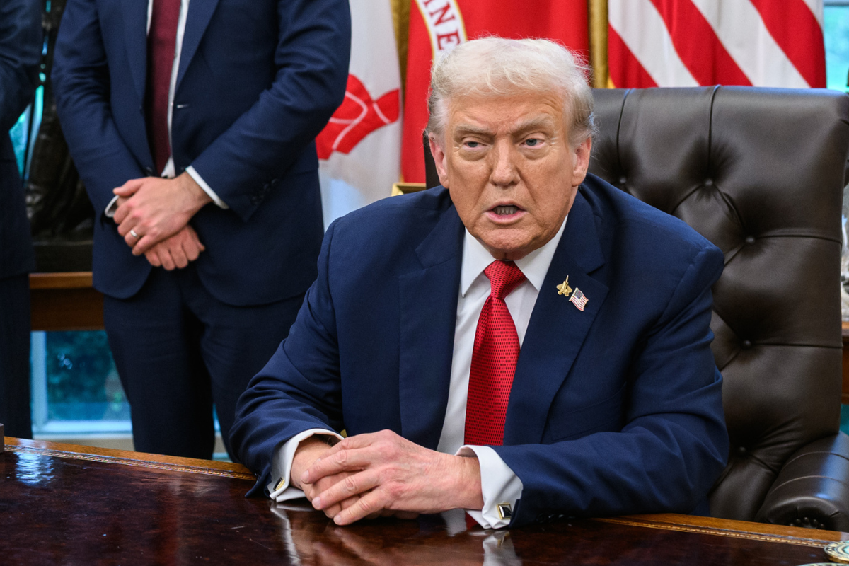 ترامب يشكر إيران ويؤكد: الملاحة في هرمز آمنة والقيود مستمرة على طهران