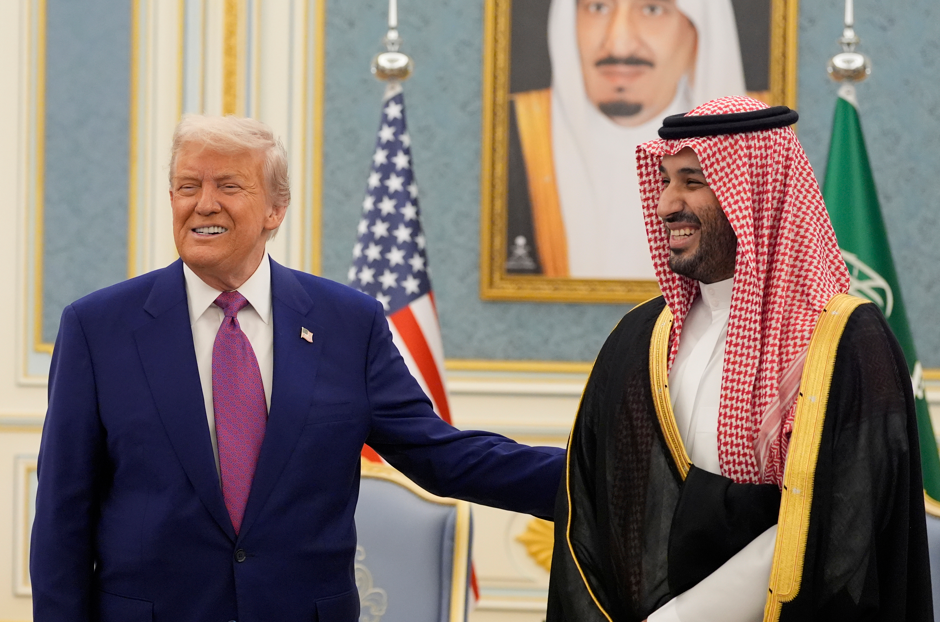 "فايننشال تايمز": اتفاق دفاعي محتمل بين الرياض وواشنطن يشبه اتفاق قطر