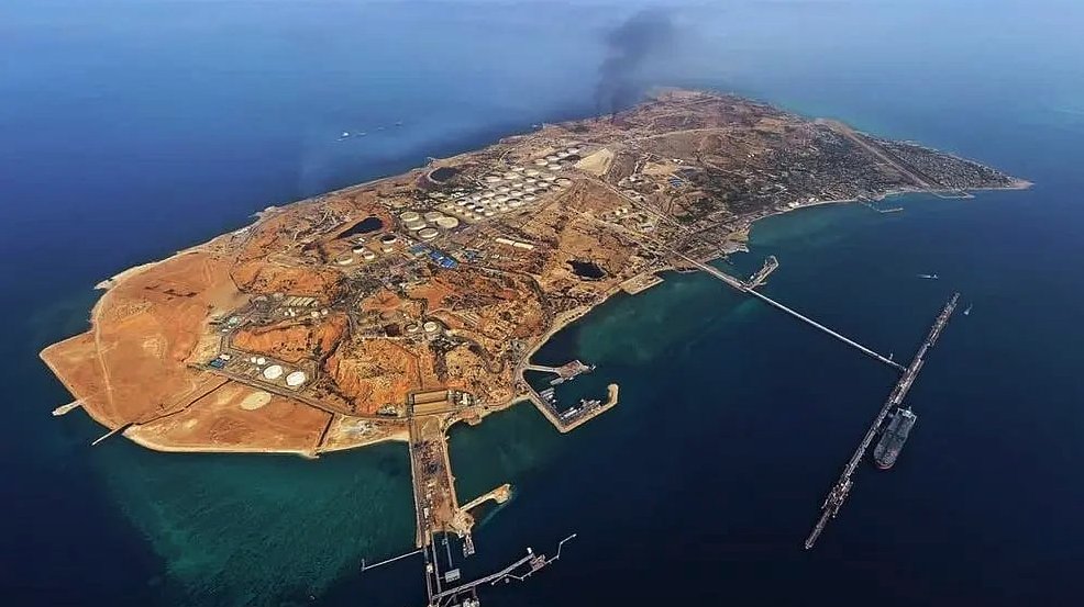 هل جحيم ترامب بدأ في جزيرة "خرج"؟