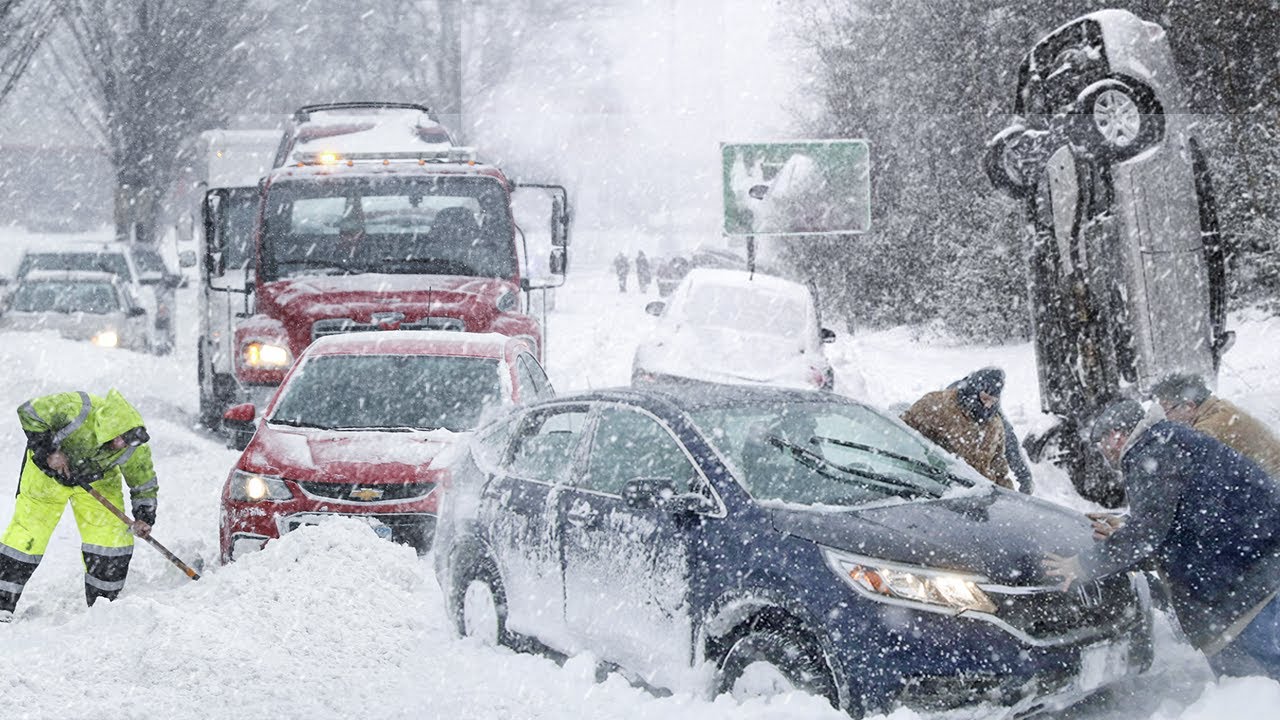 عاصفة ثلجية تضرب كولورادو وتتسبب بحادث ضخم وإصابة 19 شخصاً