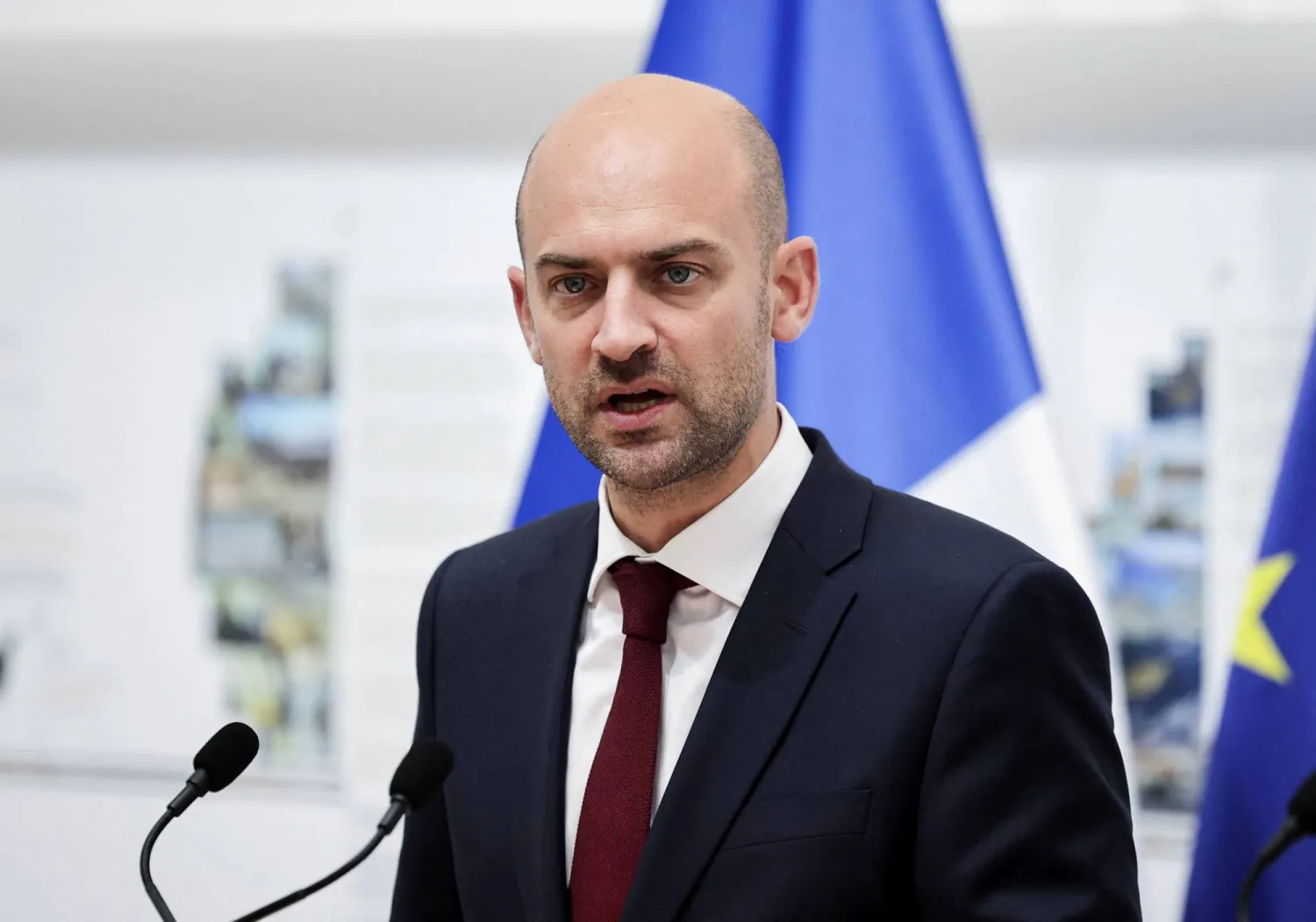 وزير خارجية فرنسا: ندين بشدة الغارات الإسرائيلية واسعة النطاق على لبنان