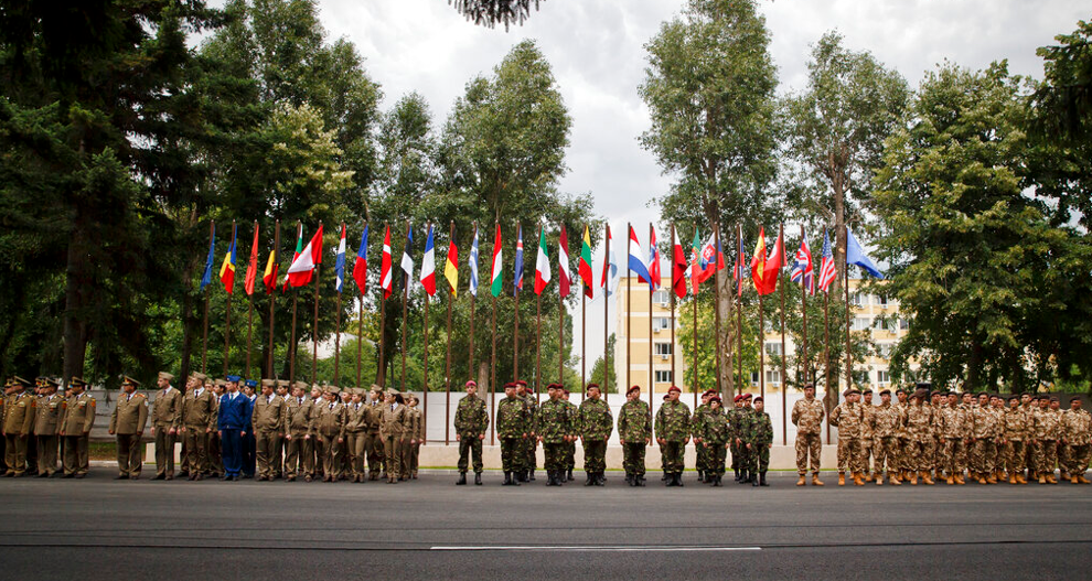 ستارمر: الانتماء لحلف الناتو يخدم مصالح واشنطن وأوروبا على حد سواء