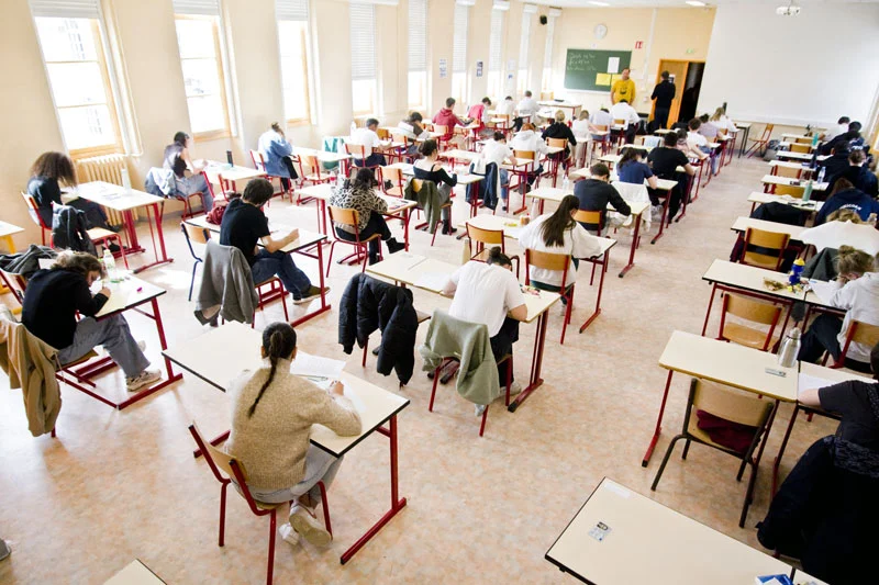 صاحبة رقم قياسي.. تلميذة تنال شهادة البكالوريا الفرنسية في سن التاسعة!