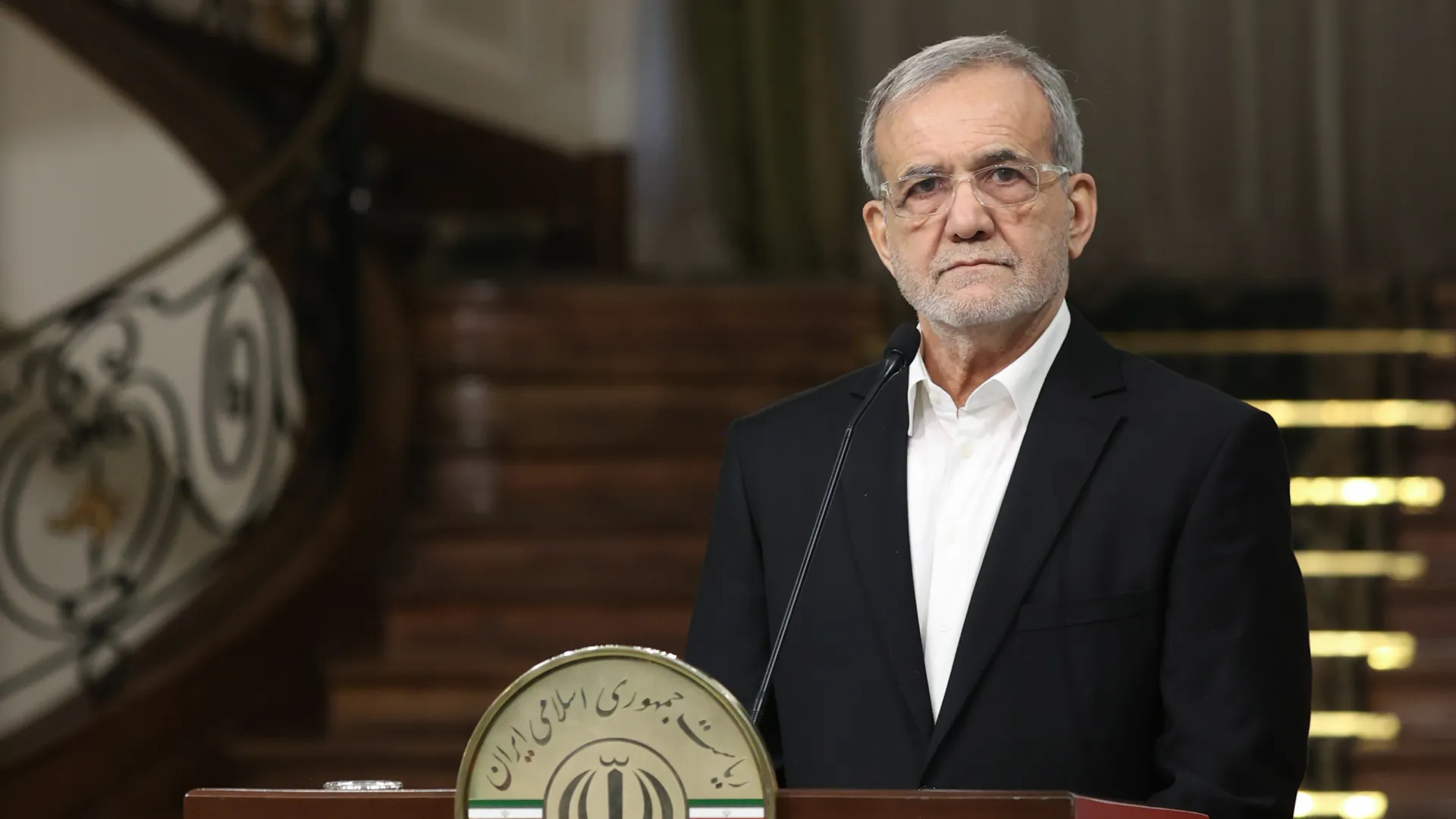 الرئيس الإيراني: ندافع عن وحدة أراضينا ولا نسعى لامتلاك نووي