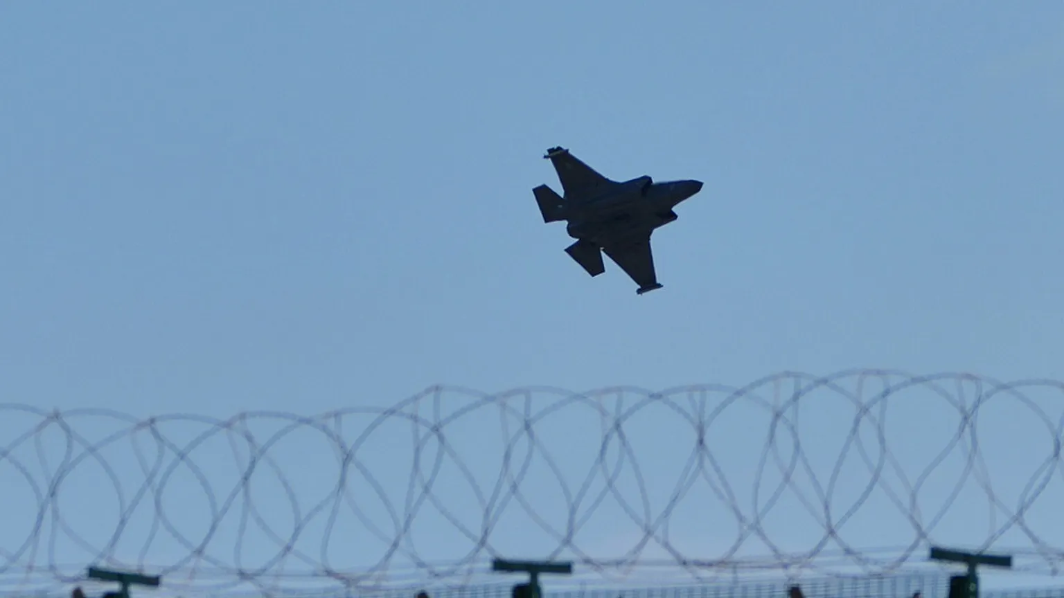 وكالة تسنيم: إيران أسقطت طائرة أميركية خلال البحث عن الطيار