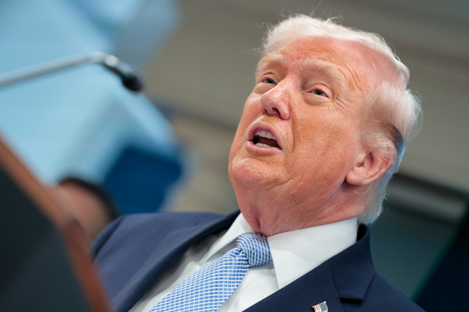 ترامب: أميركا ستساعد في تخفيف الازدحام في مضيق هرمز