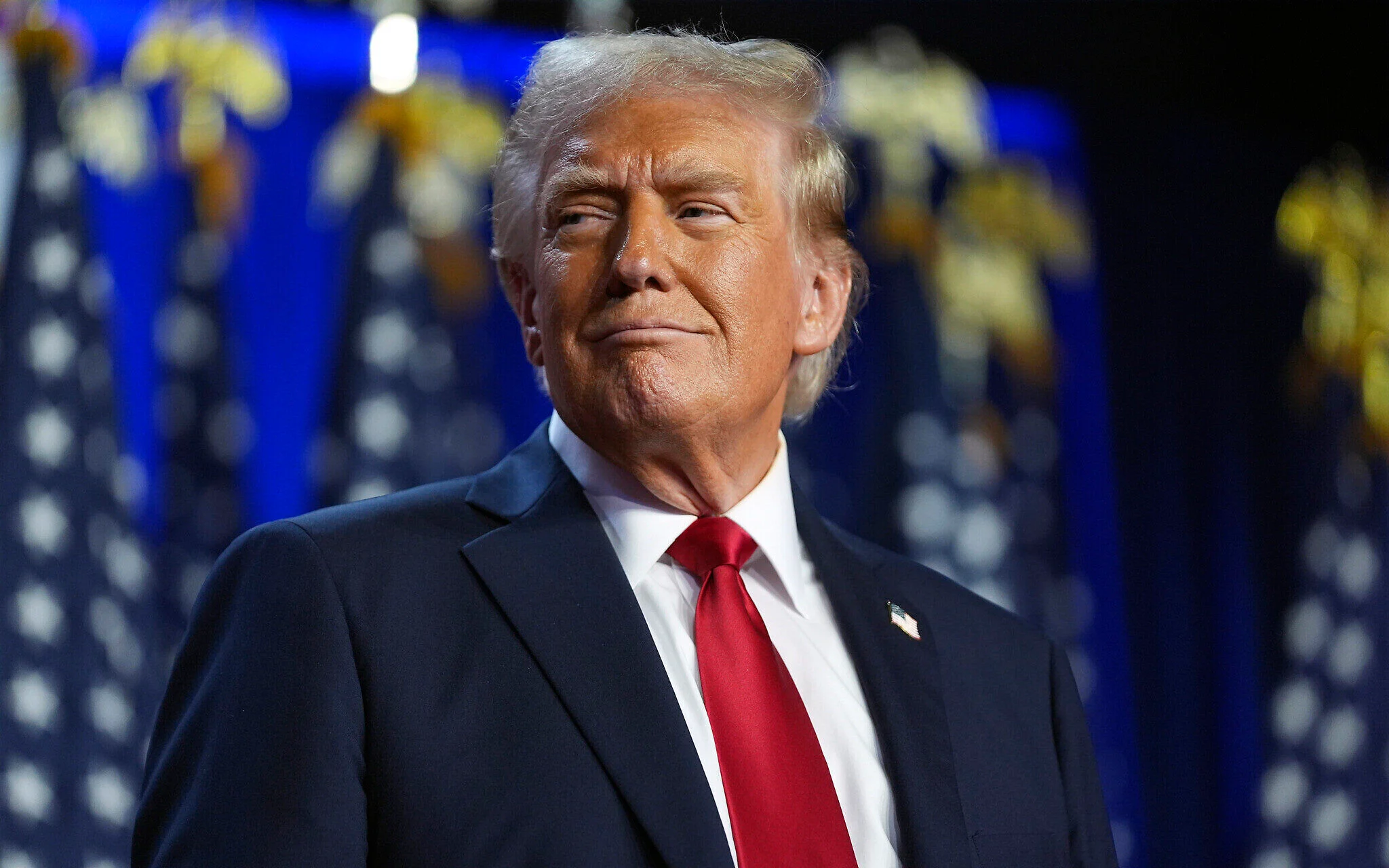 ترامب يعلن بدء حصار بحري على مضيق هرمز واعتراض السفن المرتبطة بإيران