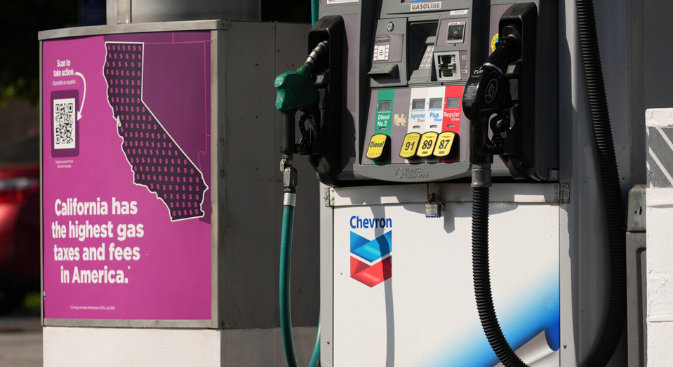 ترامب يتوقع بقاء أسعار الوقود مرتفعة حتى انتخابات الكونغرس