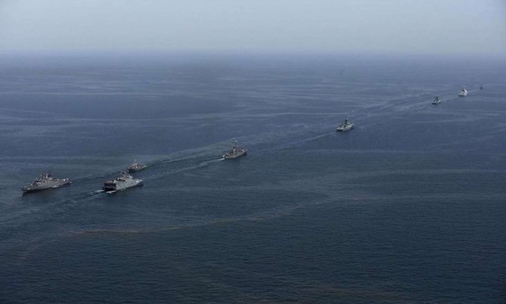 إيران تحتجز ناقلة نفط أجنبية في بحر عمان