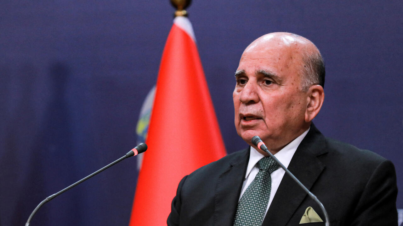 فؤاد حسين يؤكد لنظيره الإيراني أهمية التوصل لحل نهائي ينهي الحرب