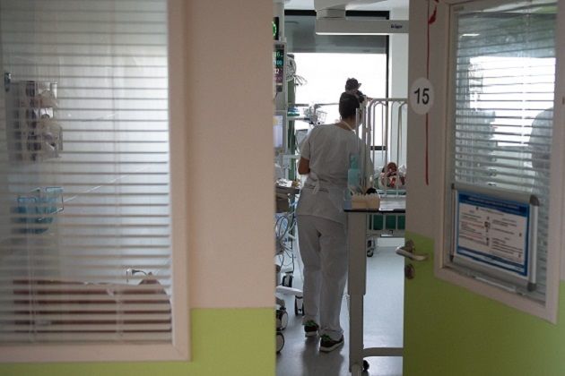 في فرنسا... ممرضة متهمة بـ "سلوك غير ملائم" على أطفال حديثي الولادة